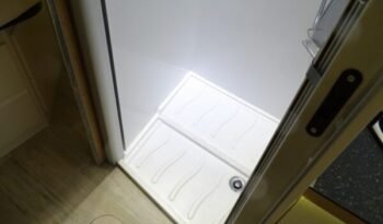 
										CAMPING-CAR INTÉGRAL BAVARIA I 740 C STYLE full									