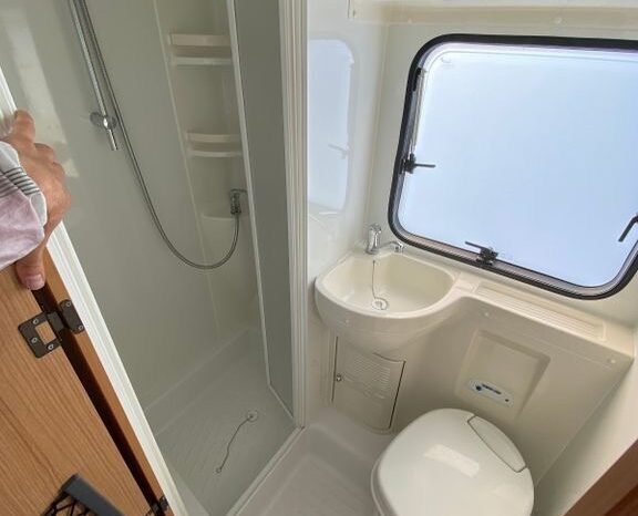 
								CAMPING-CAR CAPUCINE Ahorn Kentucky full									