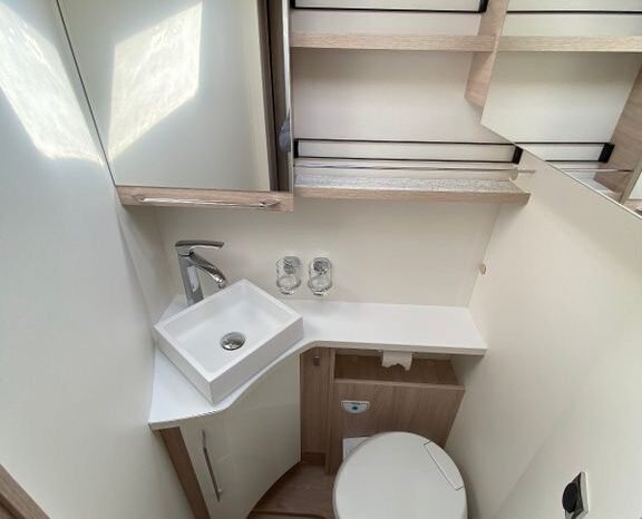 
								CAMPING-CAR – INTÉGRAL-  Rapido 869F full									