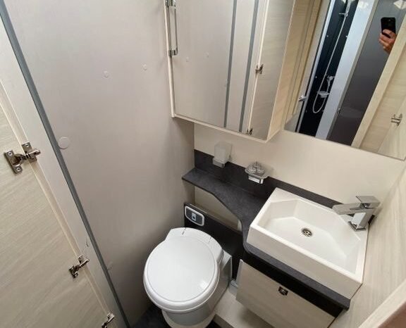 
								CAMPING-CAR – PROFILÉ – Chausson T 747 full									