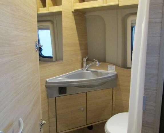 
								VANS AMÉNAGÉ VAN ROADCAR 540 AUFSTELLDACH ISOFIX full									