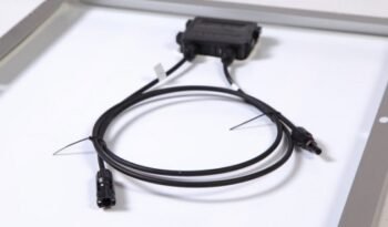 
										EM Kit solaire rigide 420W – Régulateur MPPT 100/40 BT full									