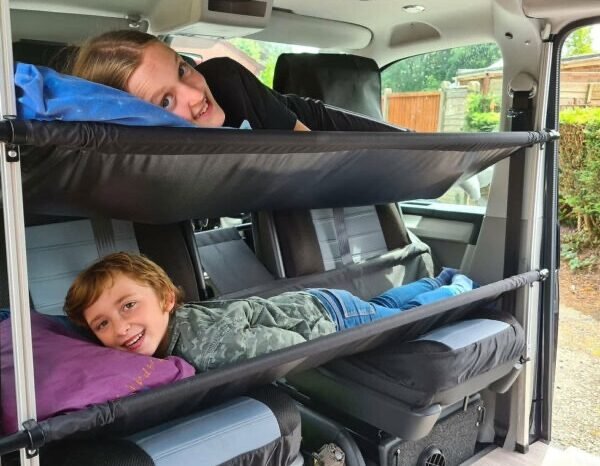 
								Lits cabine double Pour Ducato, Boxer, Jumper, Sprinter, Crafter et Master avec sièges pivotants full									