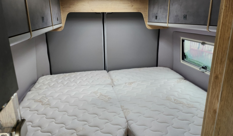 
								FOURGON AMÉNAGÉ ROBETA KRONOS DN1559 full									