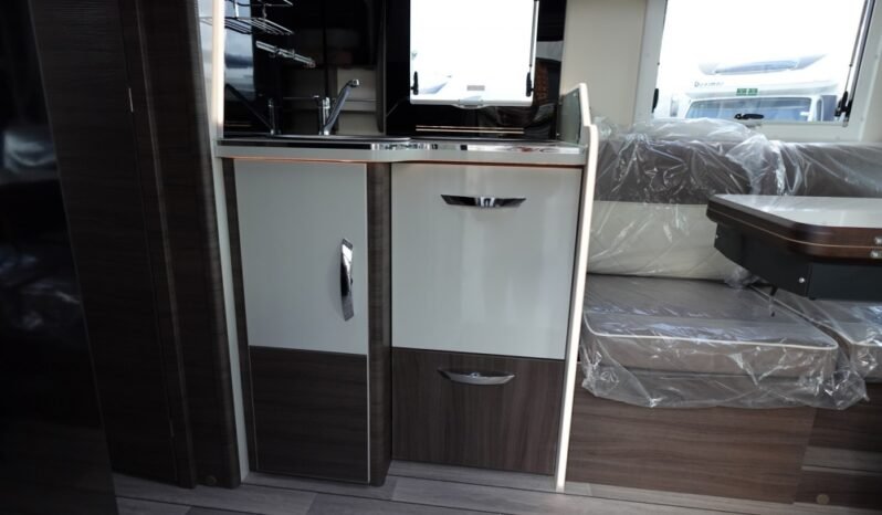 
								CAMPING-CAR – INTÉGRAL – MC LOUIS NEVIS 881 full									