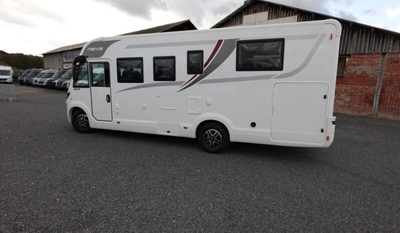 
								CAMPING-CAR – INTÉGRAL – MC LOUIS NEVIS 881 full									