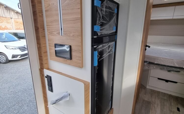 
								CAMPING-CAR – INTÉGRAL – BAVARIA I 740 FC NOMADE full									