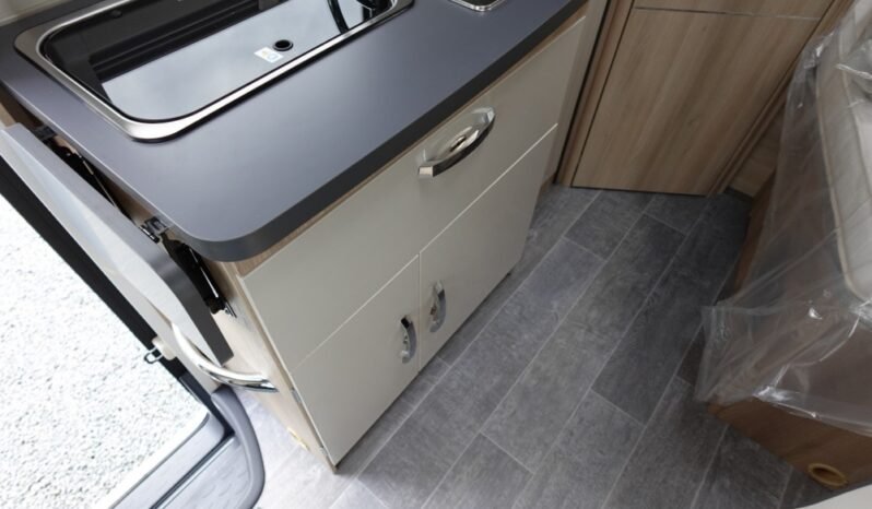 
								CAMPINGP-CAR – PROFILÉ- ITINEO PF 600 full									