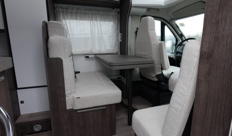 
								CAMPING-CARS – PROFILÉ- BENIMAR TESSORO 430 full									