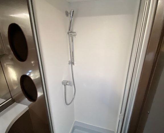 
								Hobby Premium 660 WFU full									