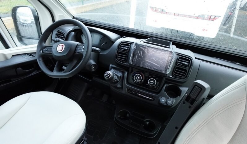 
								MC LOUIS S-LINE VAN 1 full									