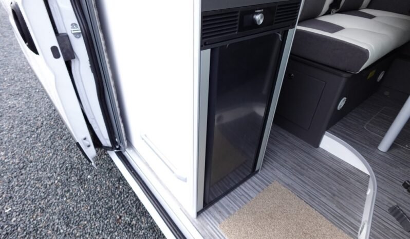 
								MC LOUIS S-LINE VAN 1 full									